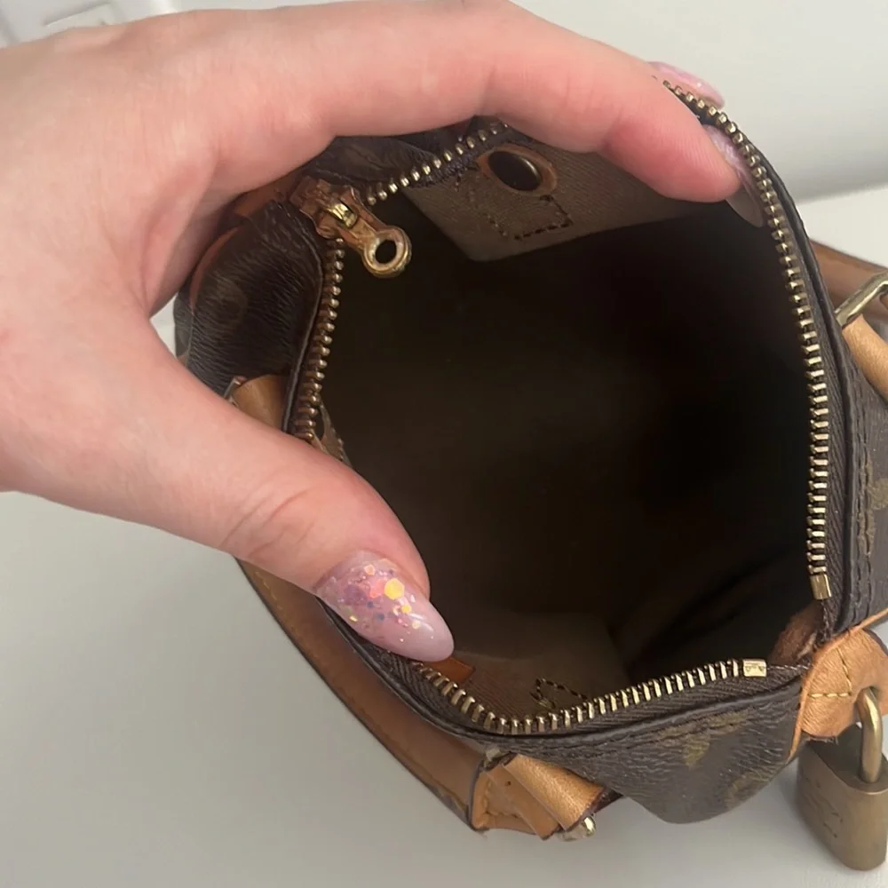 Louis Vuitton Mini HL - Picture 10 of 12